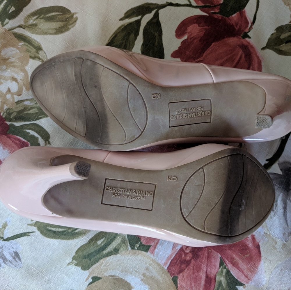 Heels - Picture 3 of 4